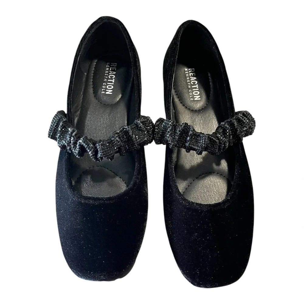 Kenneth Cole Reaction Black Velvet Jewel Ballet Flats Size 7.5